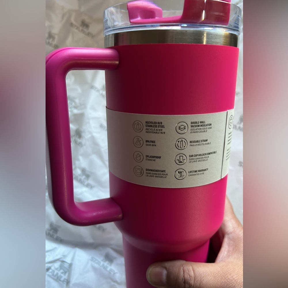 Stanley 40oz quencher thirst water bottle fuschia rare  magenta pink new cold - Picture 4 of 6